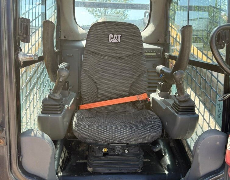 CATERPILLAR  262D3 **MAKELLOS**